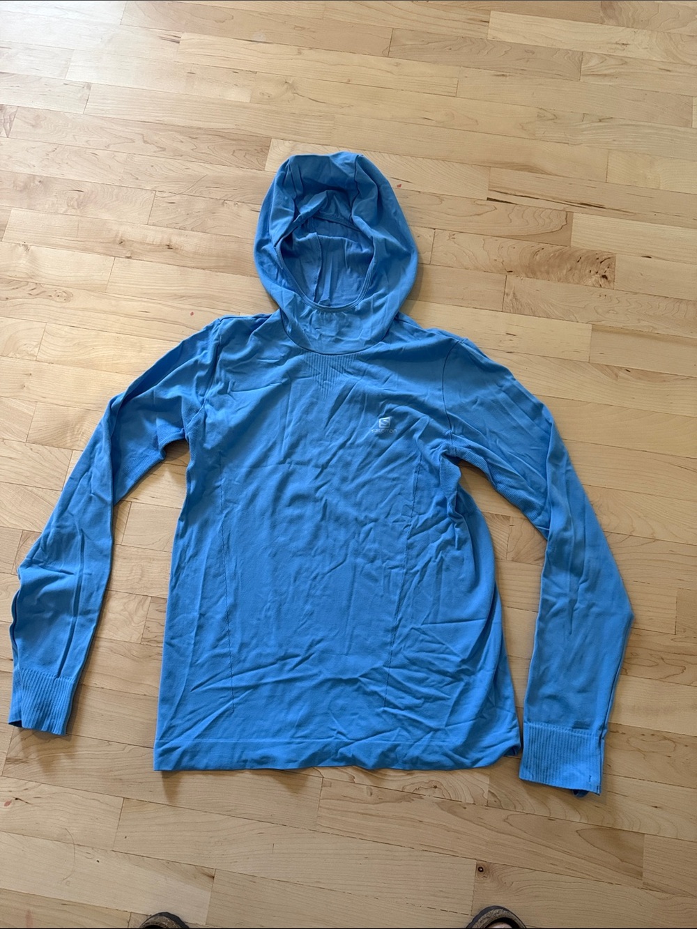 Salomon essentials hoodie. Sky blue.